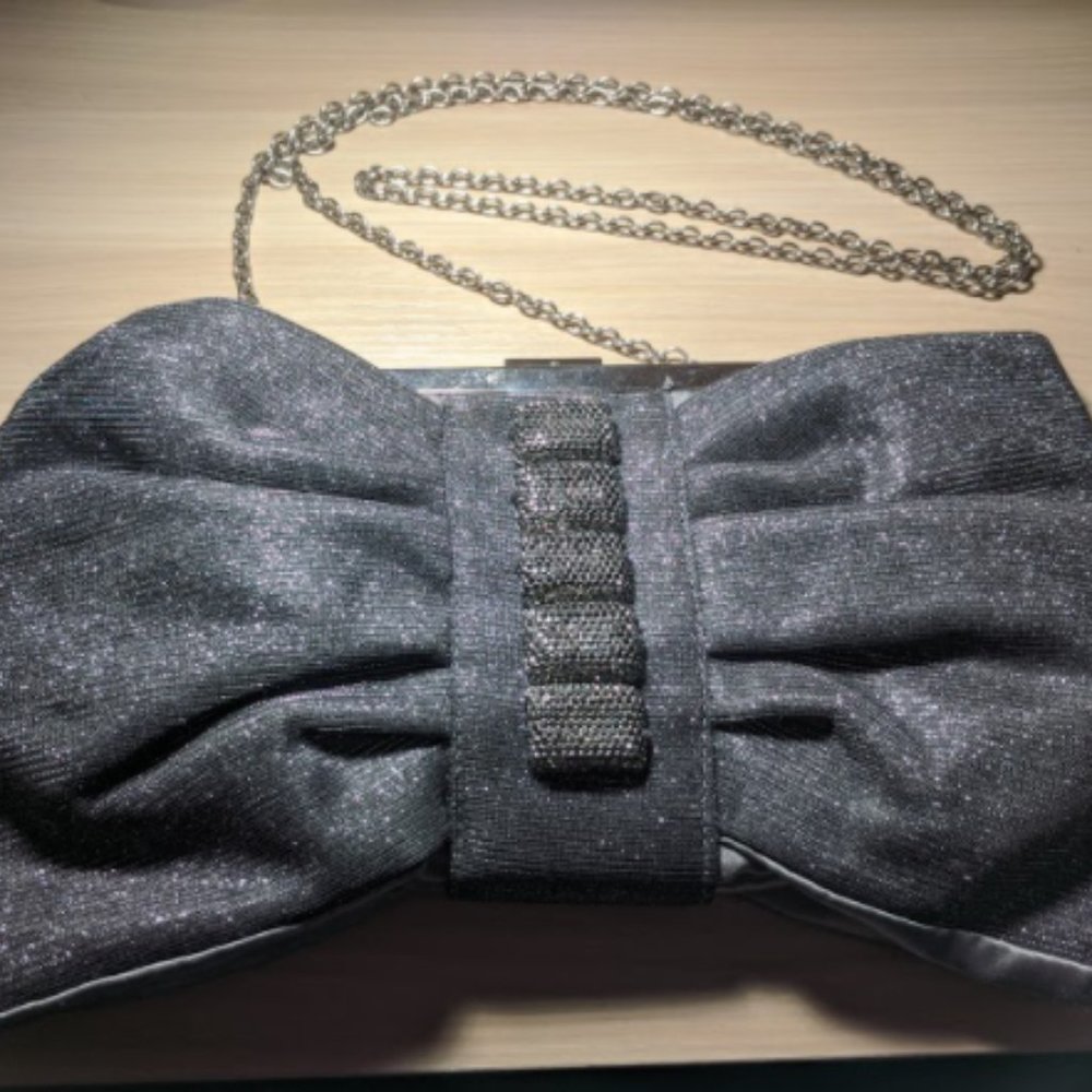 Le Jou Jou Sparkly Bow Clutch